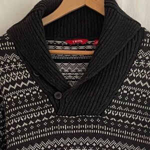 Gray patterned Izod sweater